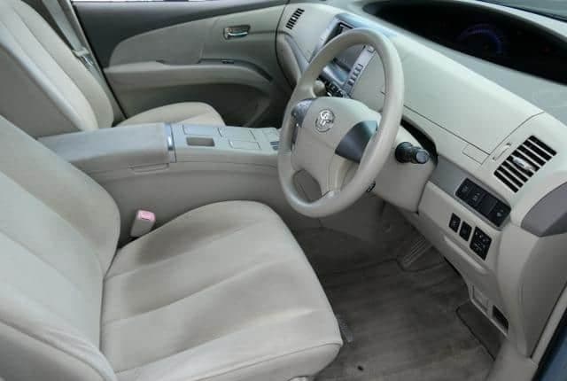 2009 Toyota Estima JDM car for sale — photo 6 of 16
