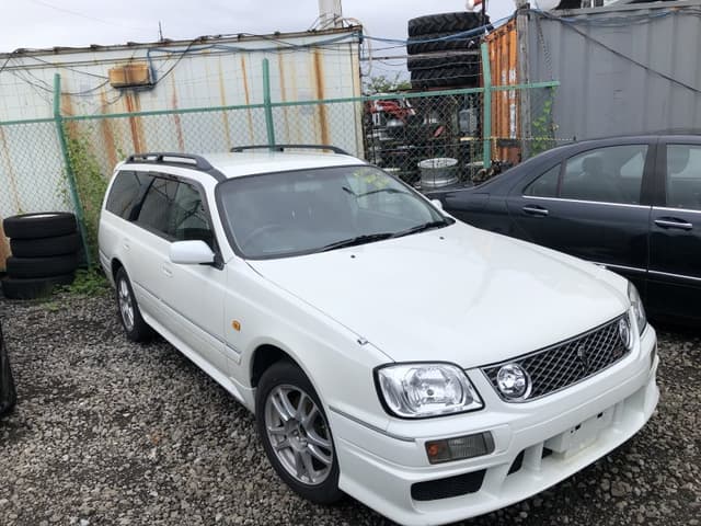 2000 Nissan Stagea JDM car for sale in Japan