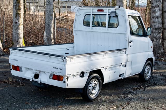 2000 Mitsubishi Minicab JDM car for sale — photo 7 of 18