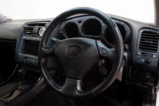 1997 Toyota Aristo JDM car for sale — photo 12 of 25