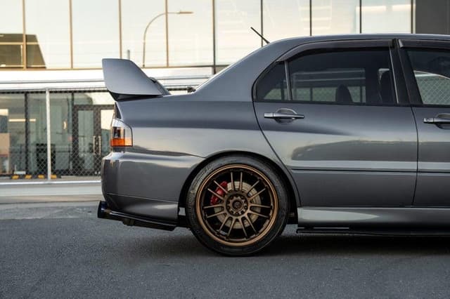2006 Mitsubishi Lancer Evolution JDM car for sale — photo 11 of 20