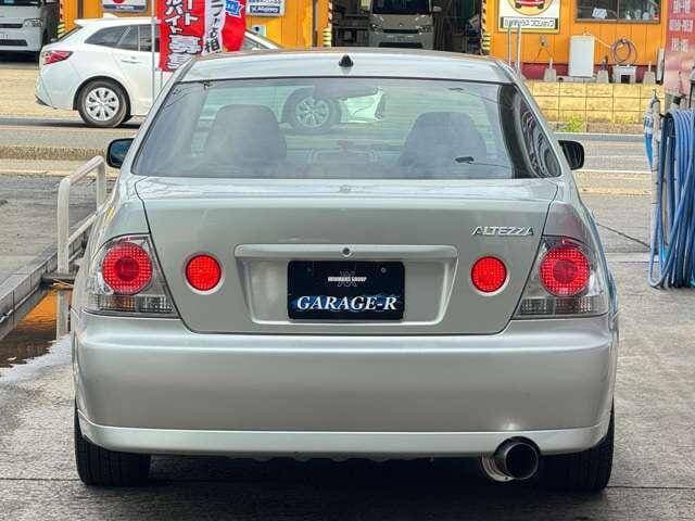 1998 Toyota Altezza JDM car for sale — photo 10 of 20