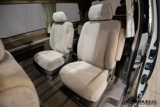 1998 Toyota Granvia JDM car for sale — photo 18 of 25