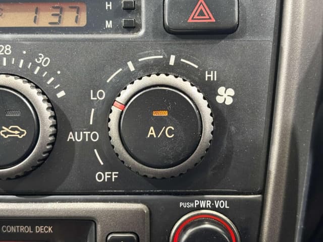 2000 Toyota Altezza JDM car for sale — photo 14 of 25