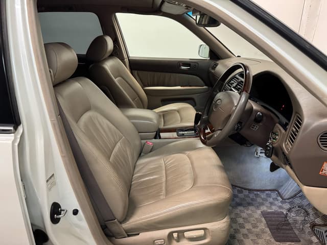 1995 Toyota Celsior JDM car for sale — photo 24 of 25