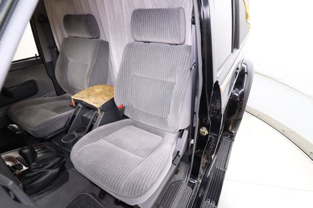 1995 Nissan Safari JDM car for sale — photo 19 of 25