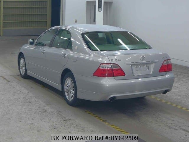 2007 Toyota Crown JDM car for sale — photo 5 of 5