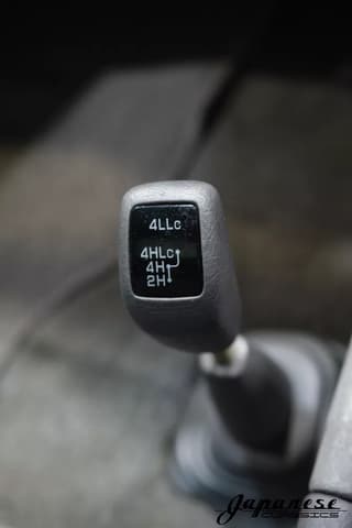 1995 Mitsubishi Delica JDM car for sale — photo 11 of 25