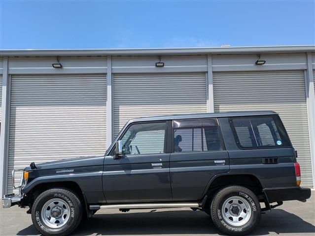 1992 Toyota Land Cruiser JDM car for sale — photo 19 of 25