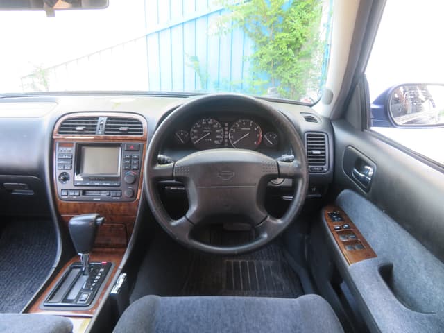 1997 Nissan Cedric JDM car for sale — photo 9 of 21