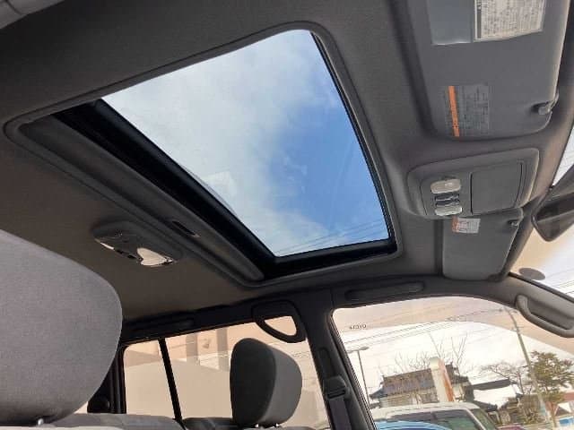 2000 Toyota Land Cruiser JDM car for sale — photo 8 of 25