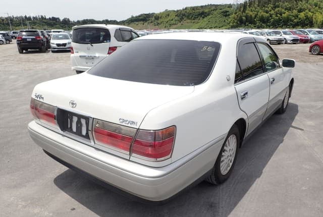 2000 Toyota Crown JDM car for sale — photo 5 of 25