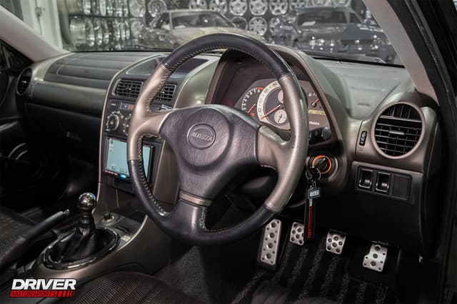 1999 Toyota Altezza JDM car for sale — photo 13 of 25