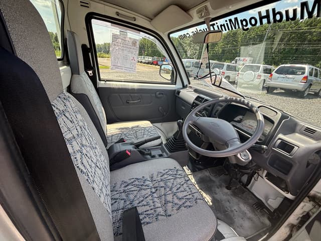 1998 Mitsubishi Minicab JDM car for sale — photo 4 of 11