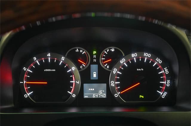2011 Toyota Alphard JDM car for sale — photo 19 of 25