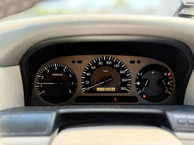 2001 Toyota Crown JDM car for sale — photo 10 of 14