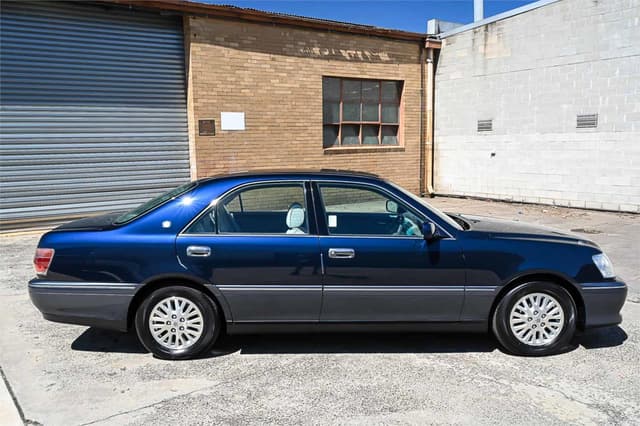 2000 Toyota Crown JDM car for sale — photo 13 of 22