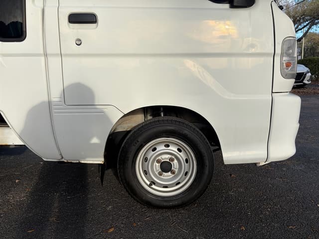 2000 Daihatsu Hijet JDM car for sale — photo 8 of 17