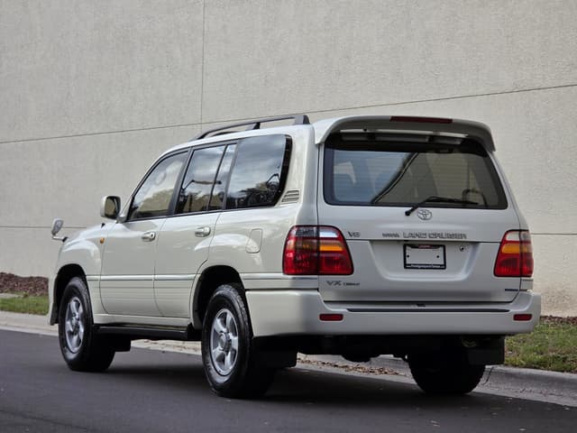 2000 Toyota Land Cruiser JDM car for sale — photo 11 of 20