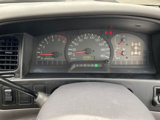 1995 Mitsubishi Delica JDM car for sale — photo 8 of 15