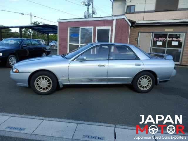 1990 Nissan Skyline JDM car for sale — photo 2 of 10