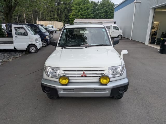 1999 Mitsubishi Pajero JDM car for sale — photo 5 of 18