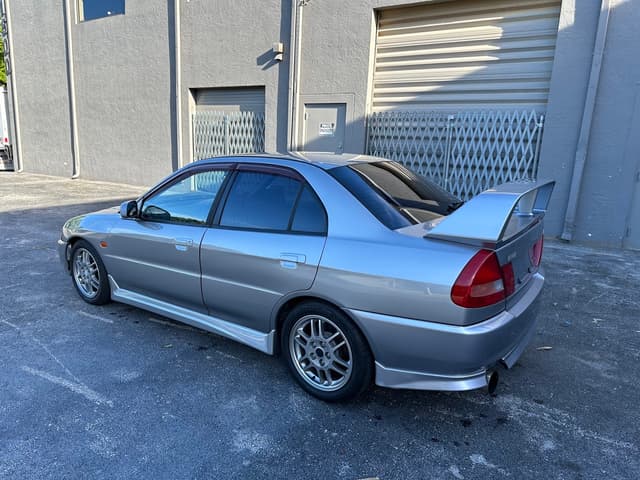 1996 Mitsubishi Lancer Evolution JDM car for sale — photo 10 of 25