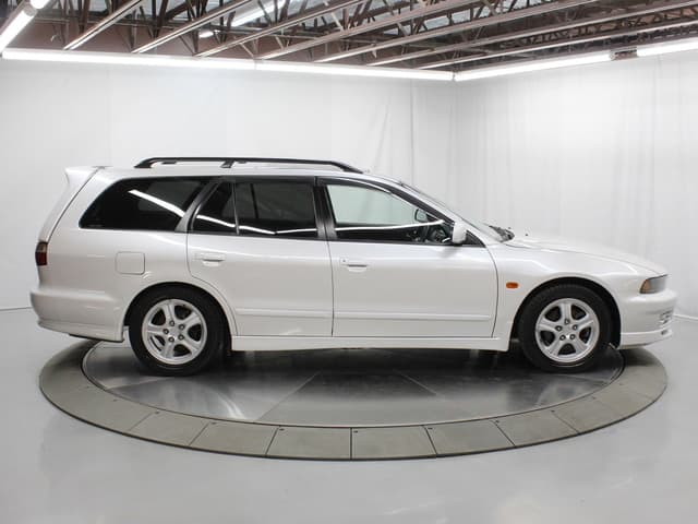 1997 Mitsubishi Legnum JDM car for sale — photo 8 of 25