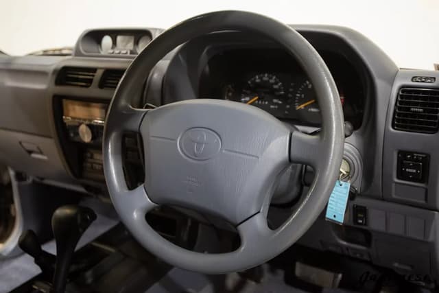 1997 Toyota Land Cruiser JDM car for sale — photo 12 of 25