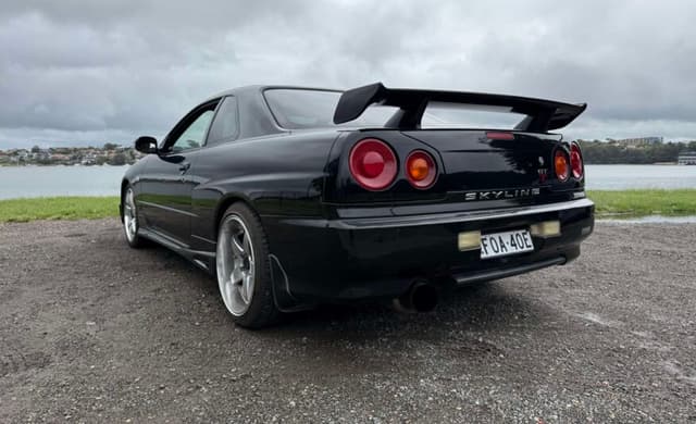 1998 Nissan Skyline JDM car for sale — photo 4 of 14