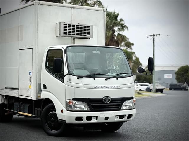 2008 Toyota Dyna JDM car for sale — photo 4 of 10
