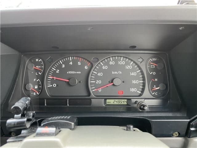 2001 Toyota Land Cruiser JDM car for sale — photo 11 of 21