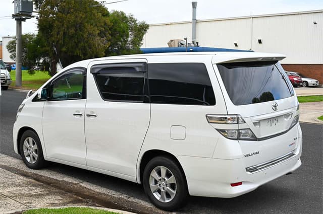 2009 Toyota Alphard JDM car for sale — photo 12 of 25
