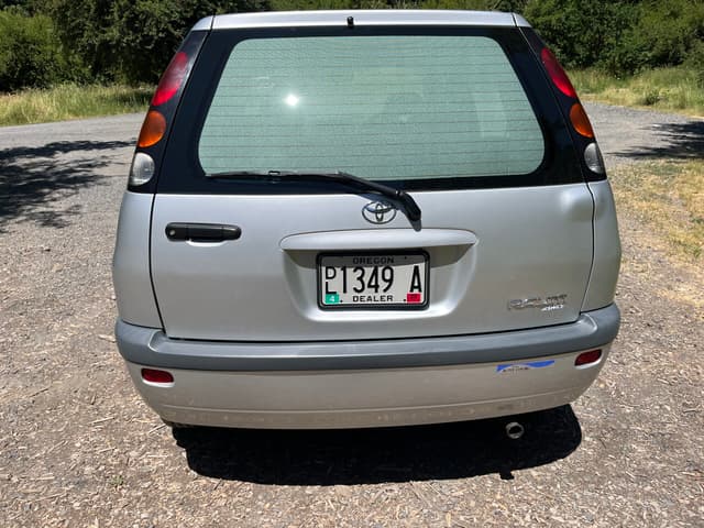 1998 Toyota Raum JDM car for sale — photo 5 of 18