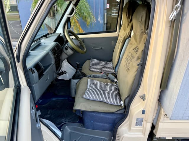 2000 Mitsubishi Minicab JDM car for sale — photo 13 of 21