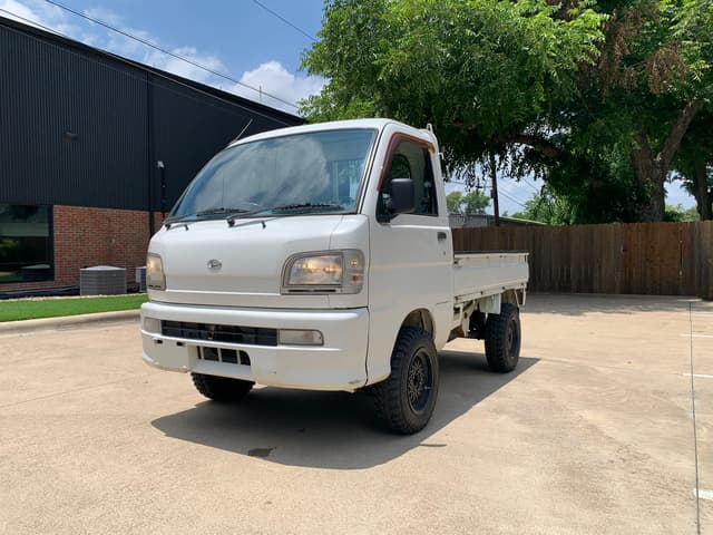 2000 Daihatsu Hijet JDM car for sale — photo 2 of 10