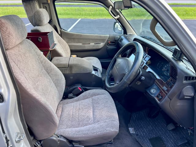 1996 Toyota HiAce JDM car for sale — photo 9 of 22