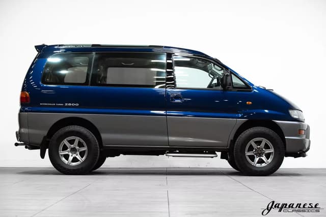 1997 Mitsubishi Delica JDM car for sale — photo 5 of 25