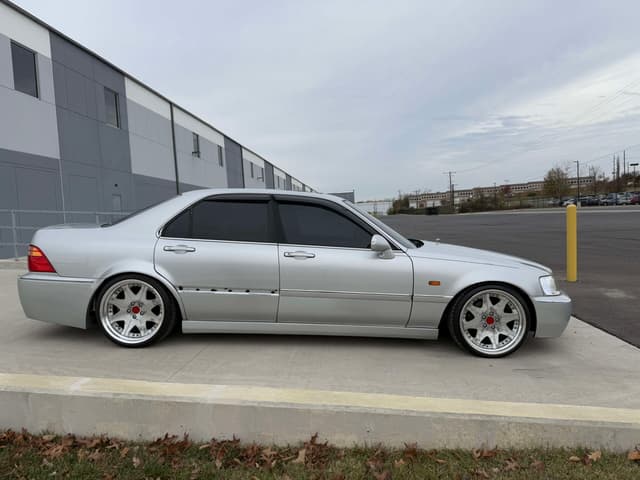 1998 Honda Legend JDM car for sale — photo 3 of 24