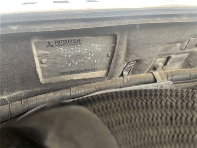 1990 Mitsubishi Pajero JDM car for sale — photo 17 of 24