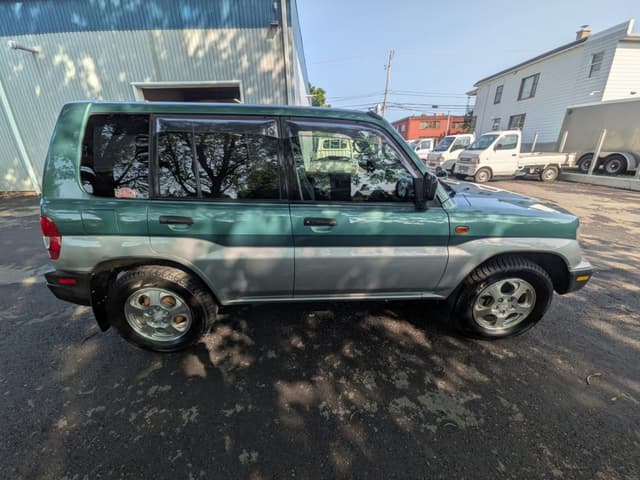 2000 Mitsubishi Pajero JDM car for sale — photo 8 of 17