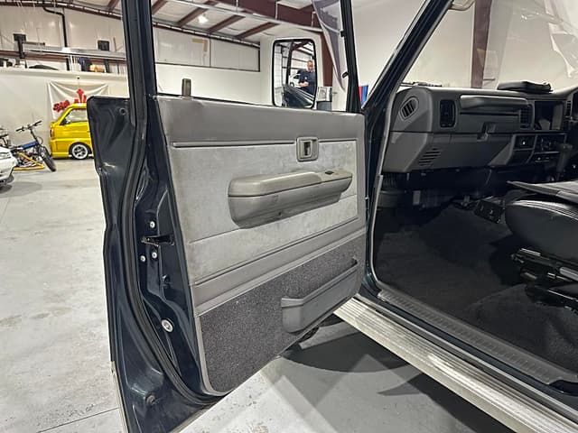 1993 Toyota Land Cruiser Prado JDM car for sale — photo 12 of 22