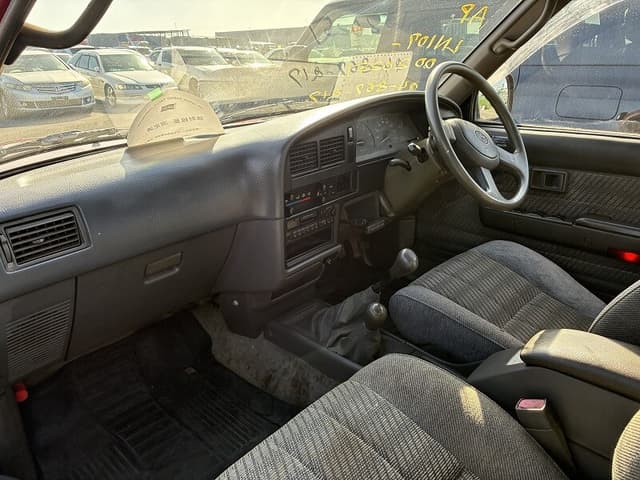 1994 Toyota Hilux JDM car for sale — photo 7 of 10