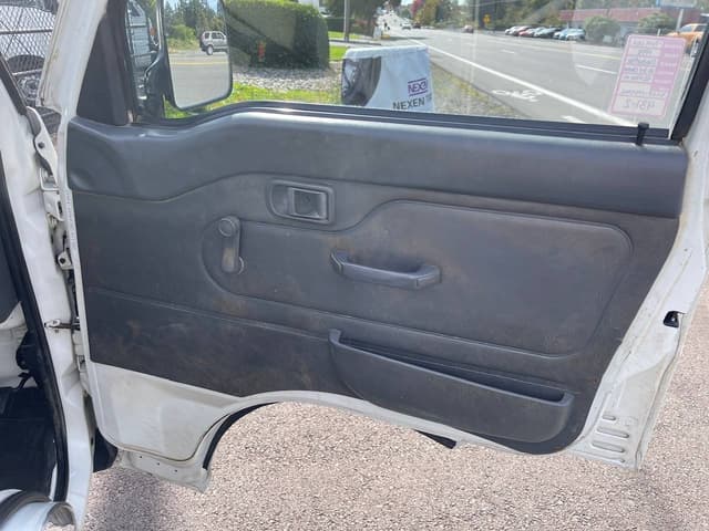1998 Daihatsu Hijet JDM car for sale — photo 15 of 25
