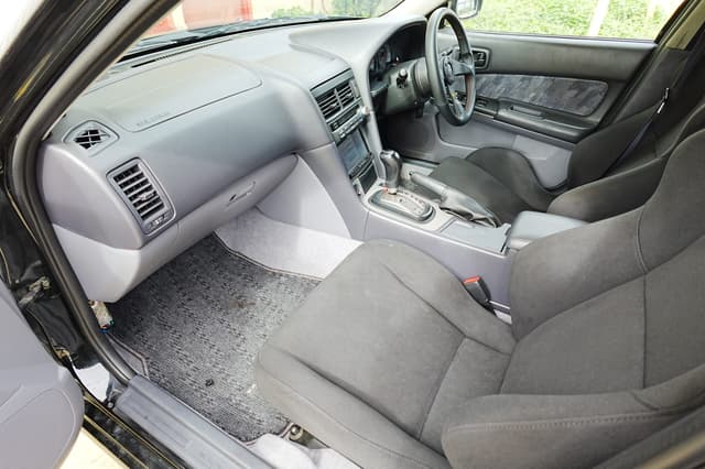 1998 Nissan Skyline JDM car for sale — photo 11 of 17