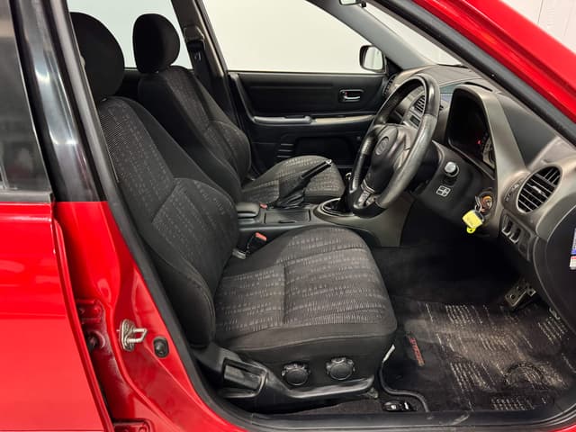 1999 Toyota Altezza JDM car for sale — photo 23 of 25