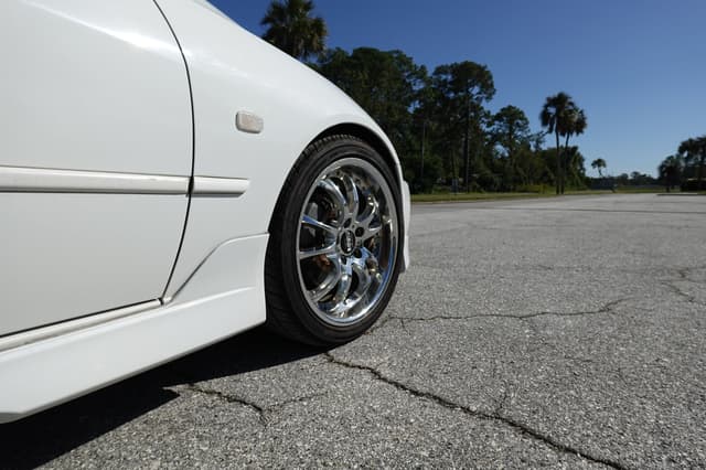 2001 Toyota Altezza JDM car for sale — photo 4 of 16