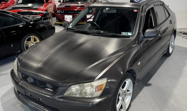 1998 Toyota Altezza JDM car for sale — photo 7 of 25