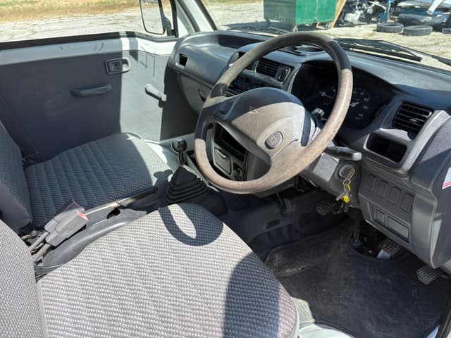2000 Daihatsu Hijet JDM car for sale — photo 23 of 25