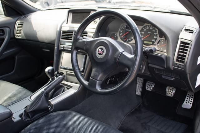2001 Nissan Skyline JDM car for sale — photo 19 of 25